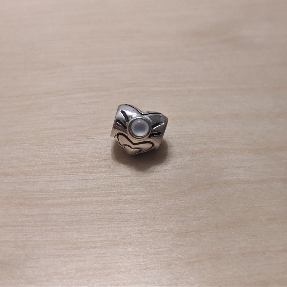 Chamilia heart charm